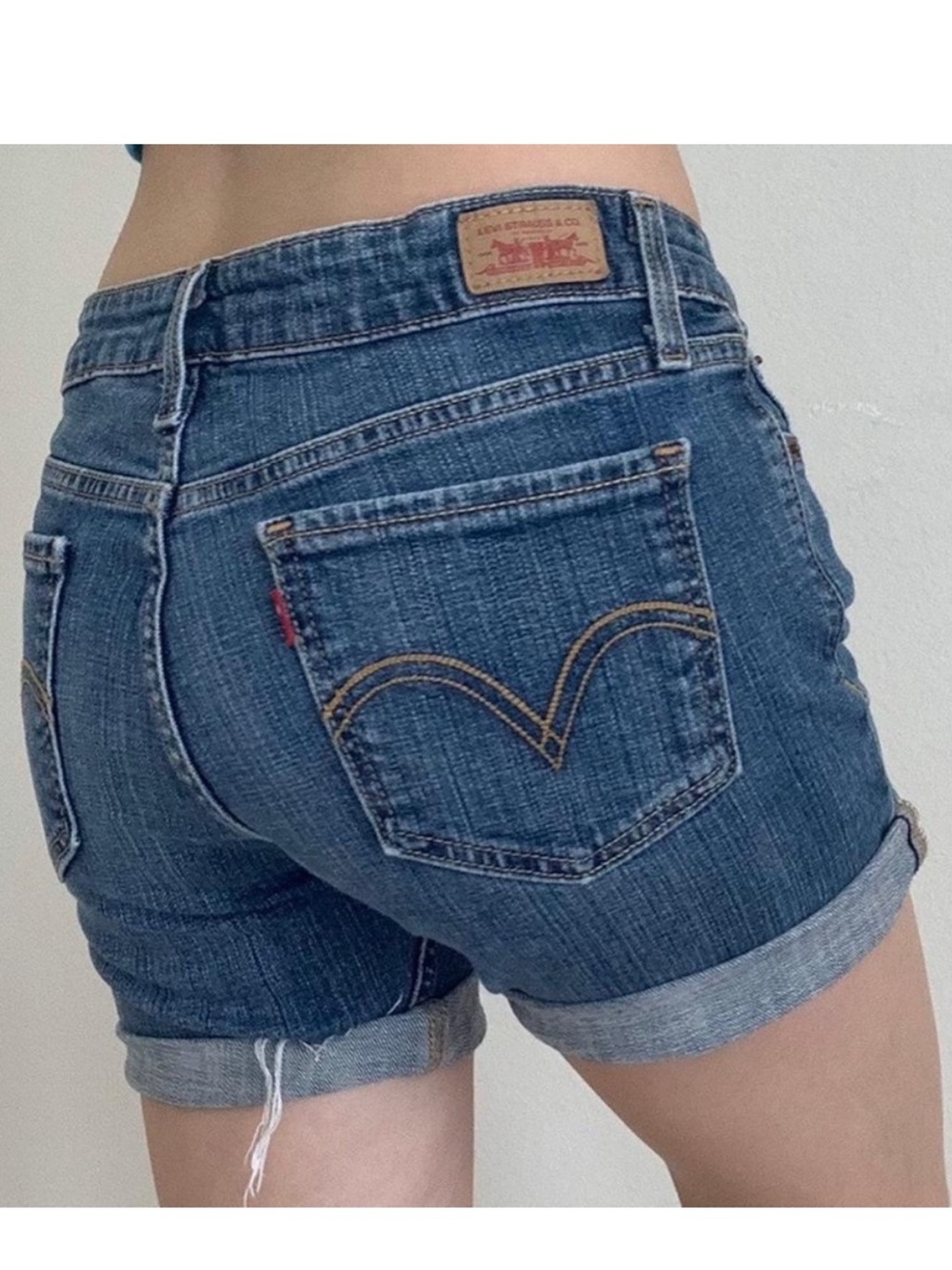 Levi’s Super Low Rise Cut Off Denim Shorts Bermudas